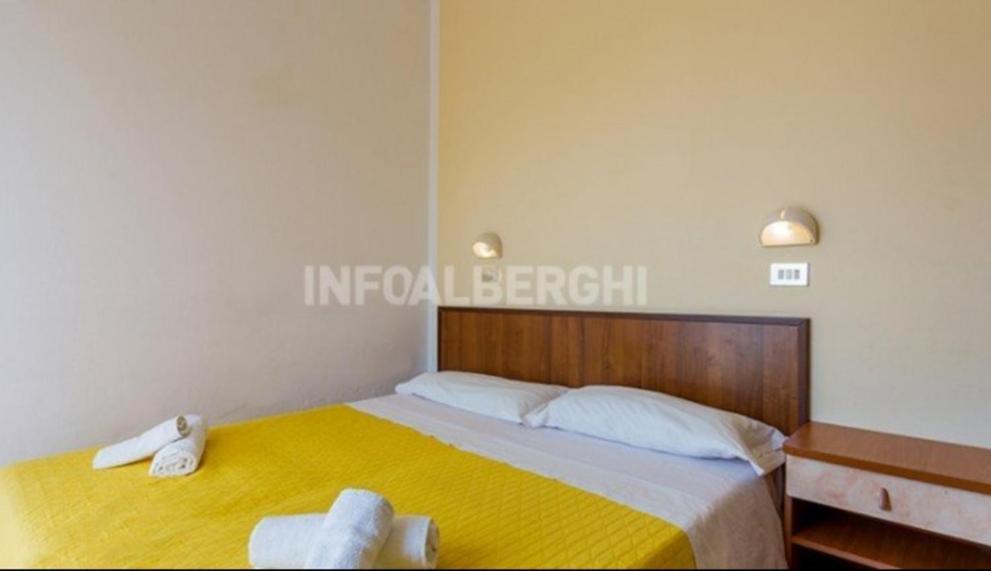 Hotel Ariosto Rimini Bagian luar foto