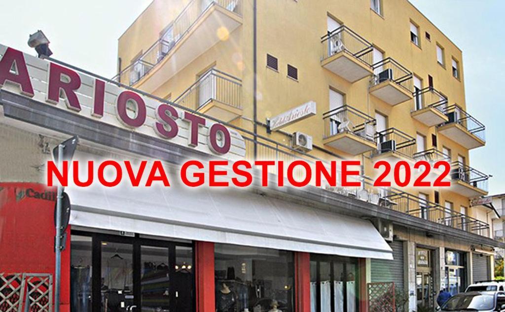 Hotel Ariosto Rimini Bagian luar foto